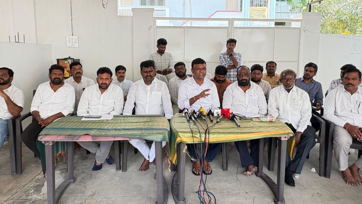 ఎమ్మెల్యేలు లేరని మంత్రి పదవి ఇవ్వరా? : కుడా మాజీ చైర్మన్ సుందర్ రాజ్ యాదవ్